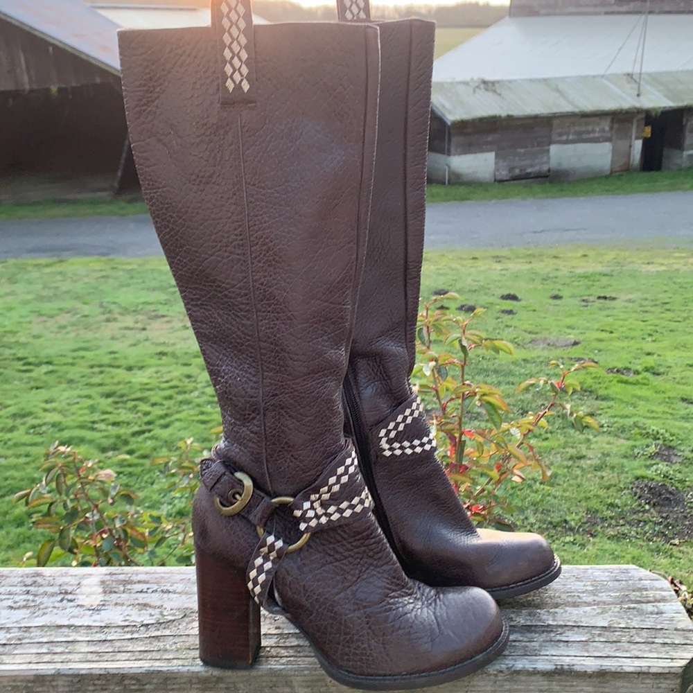 90s Deadstock Chocolate Brown Pebbled Leather Chunky Heel Platform Harness Boots